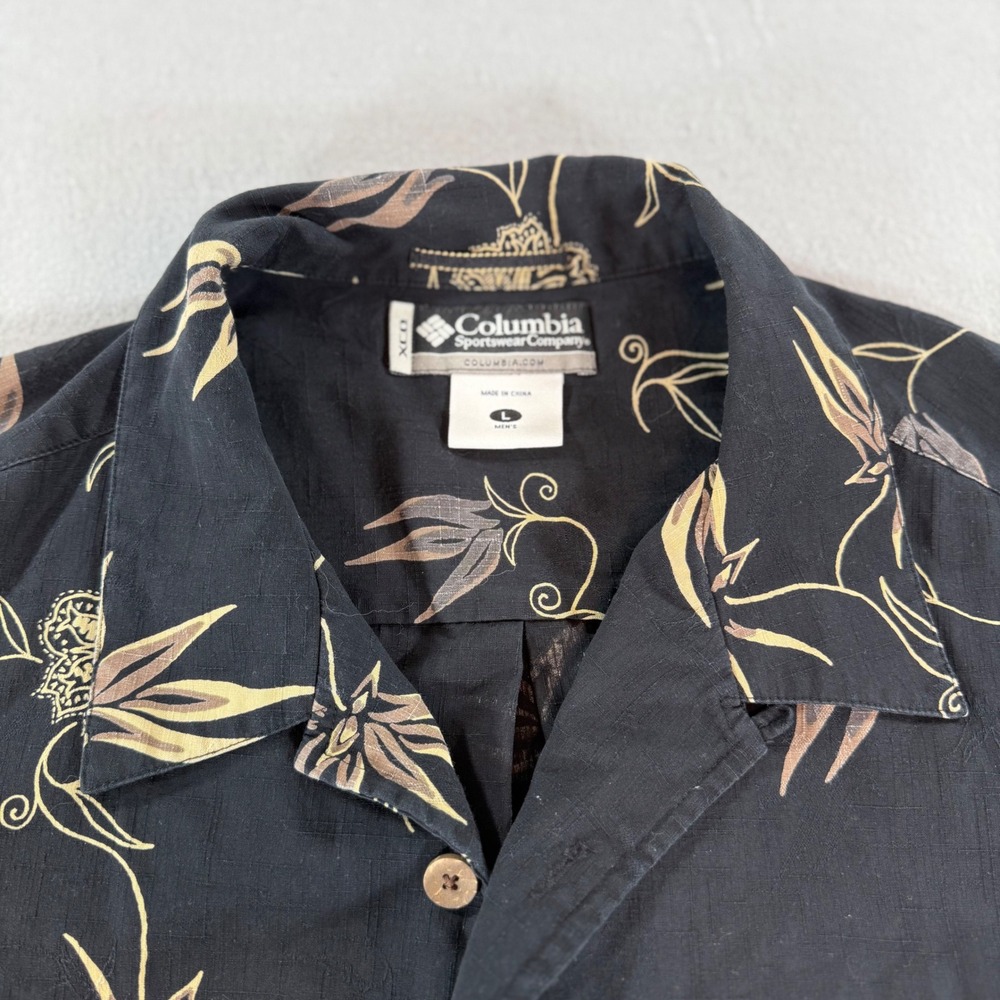 Columbia XCO Mens Large Black Tropical Floral Button Up Camp Shirt - Picture 3 of 7
